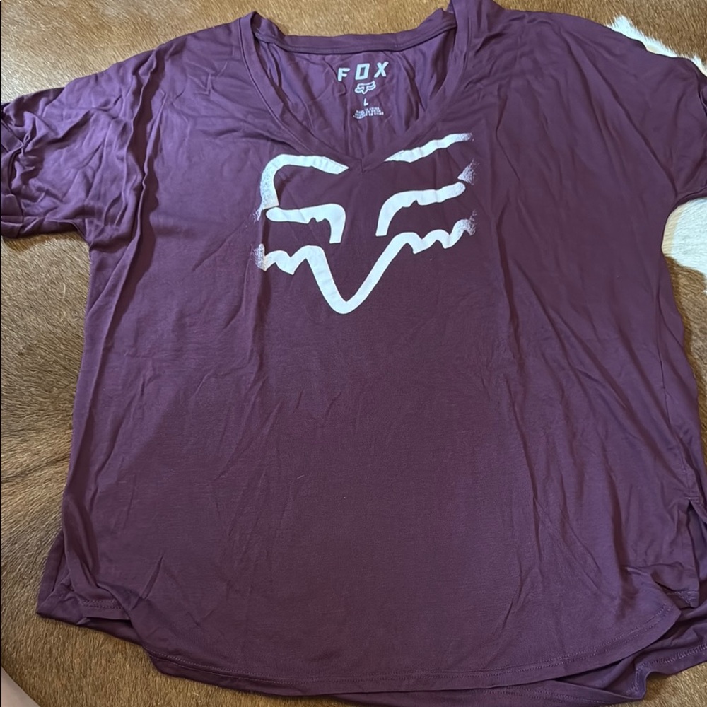 Fox Deep Purple V-Neck Tee